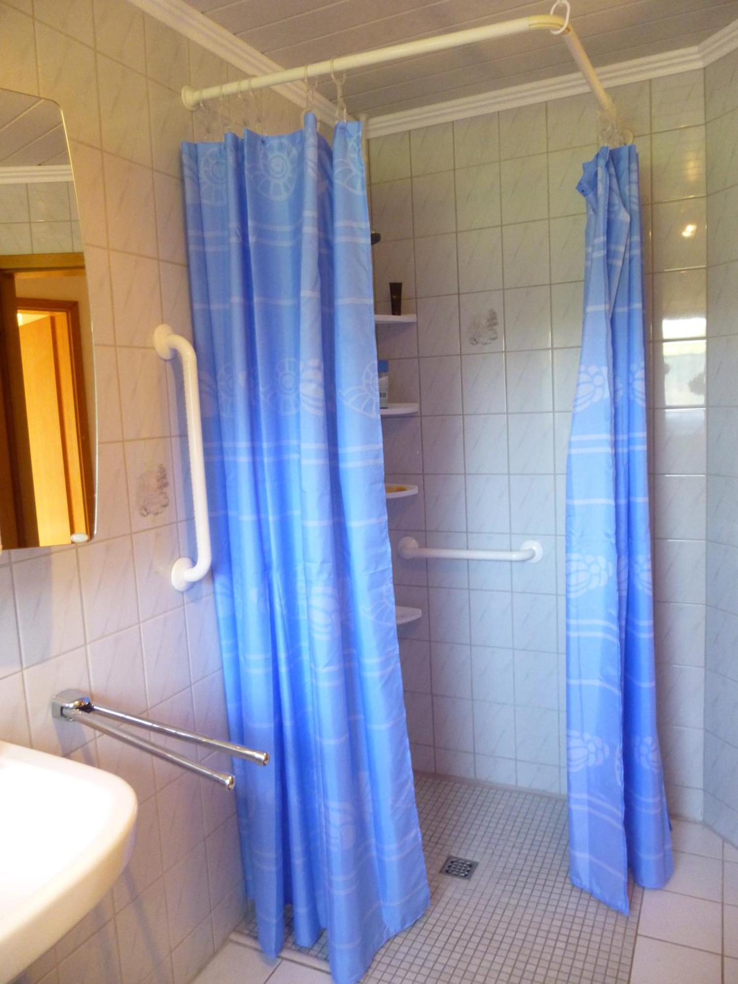 Ferienwohnung Stoeterau - Ebenerdige Fewo Mit Sonnenterrasse Erfde Exterior foto